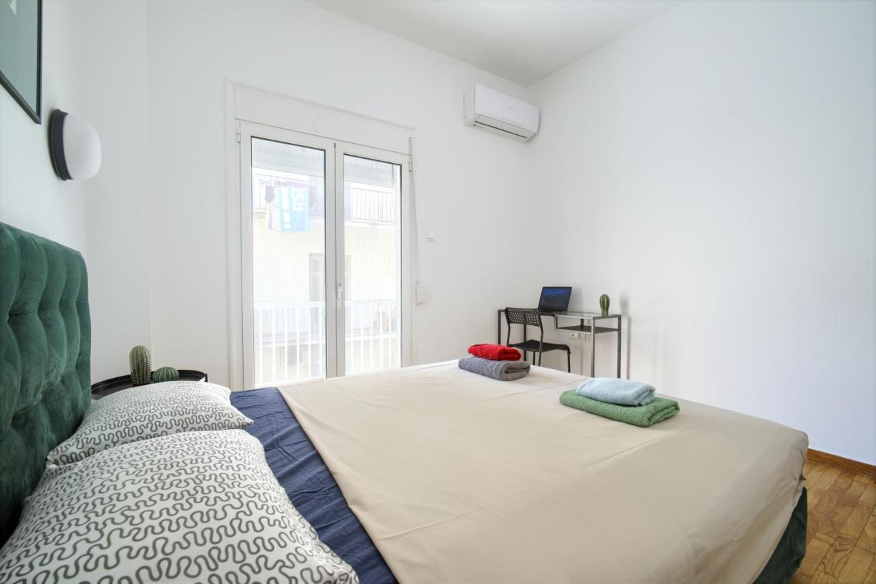 Apartment Majestic Flat With Huge Terrace In The Center Athens