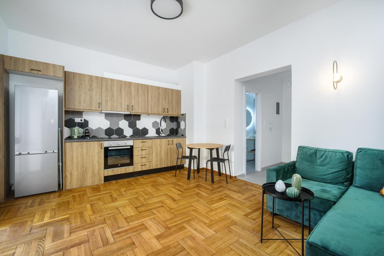 Majestic Flat With Huge Terrace In The Center * Афины